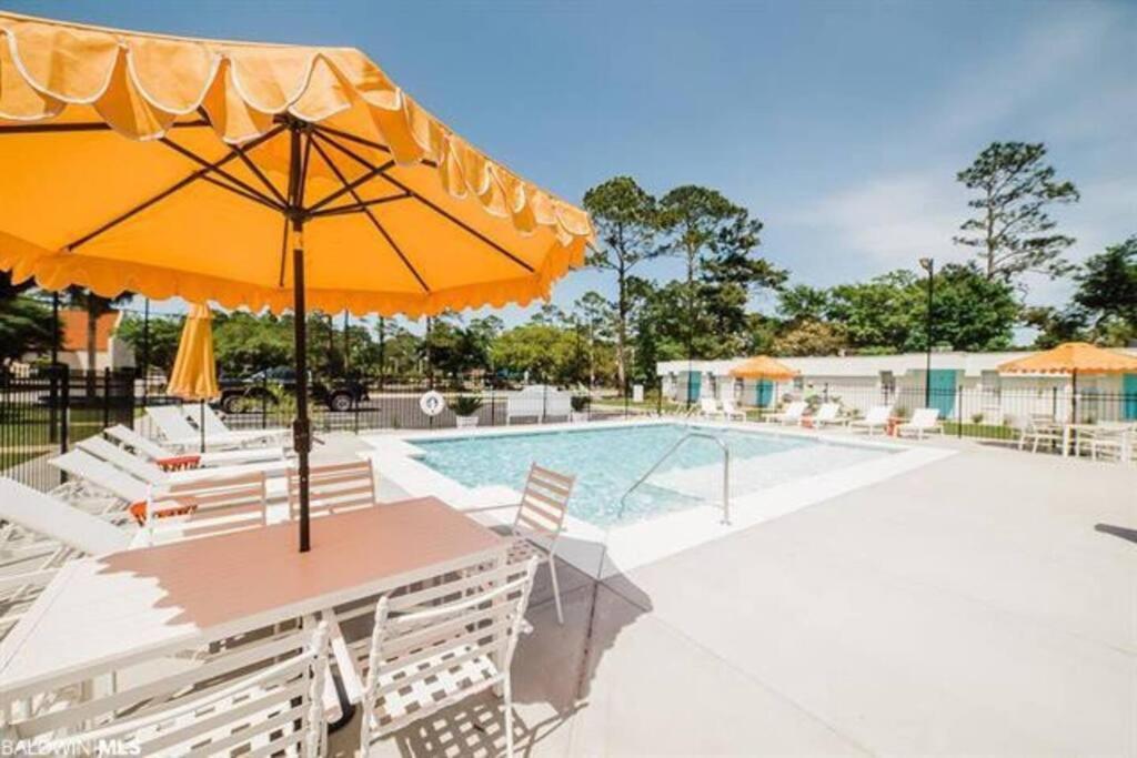 Gulf Shores Getaway Steps Away From The Pool! Bagian luar foto